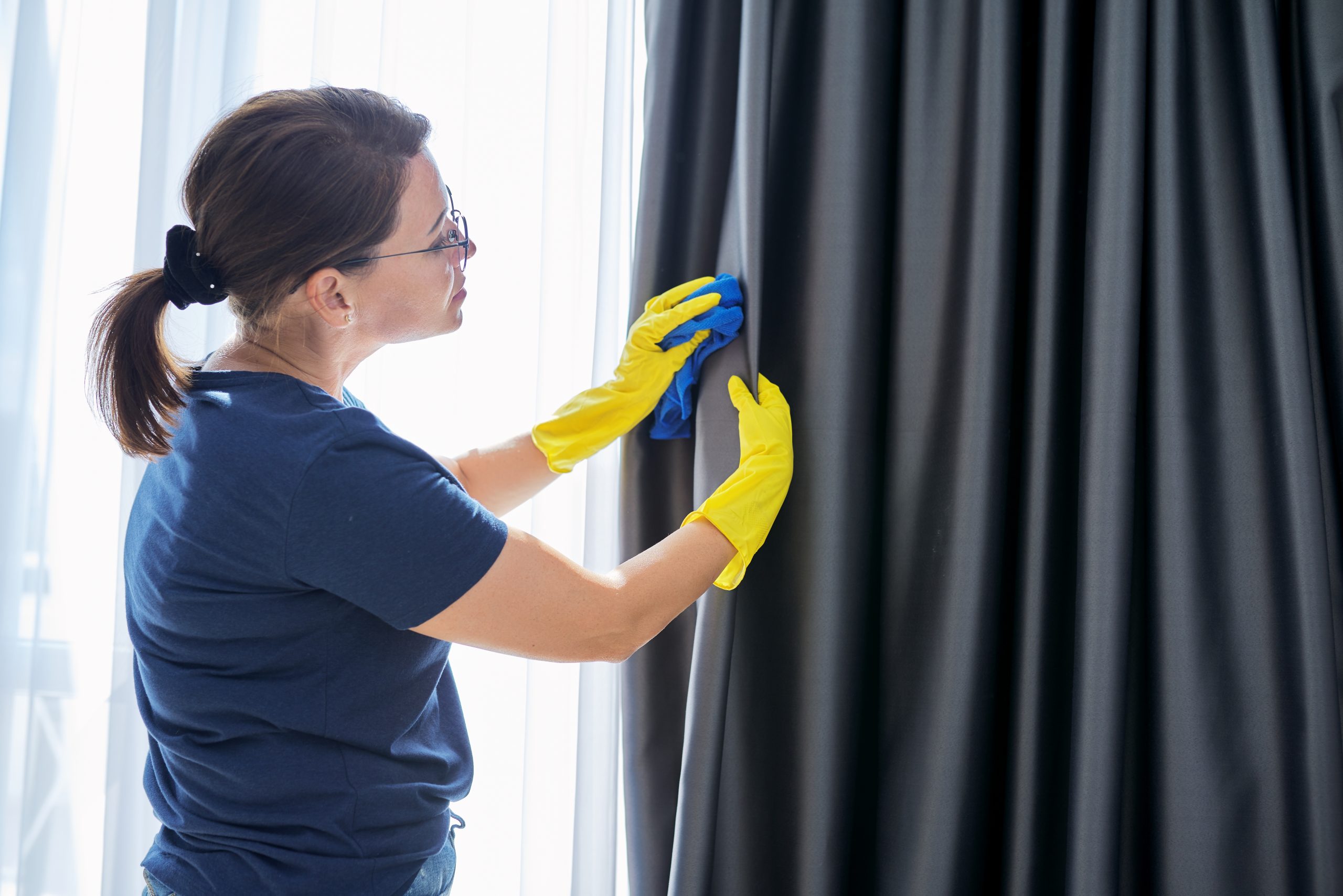Eco-friendly cleaning products used for curtain washing