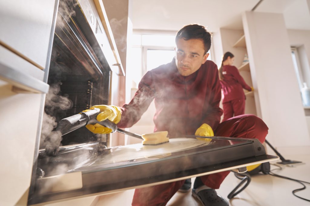Specialized kitchen deep cleaning service in UAE for homes and restaurants