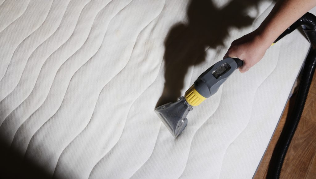 Deep mattress cleaning in Abu Dhabi to remove dust mites and allergens