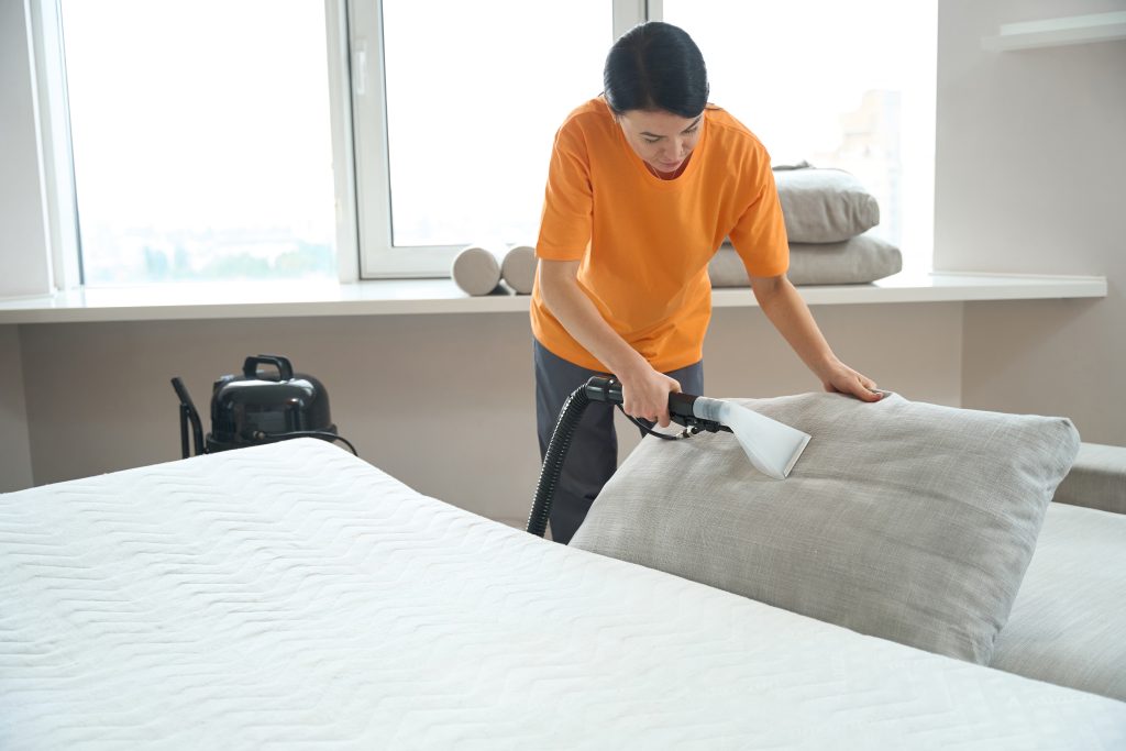 Deep mattress cleaning in Dubai for a refreshed and hygienic sleeping surface